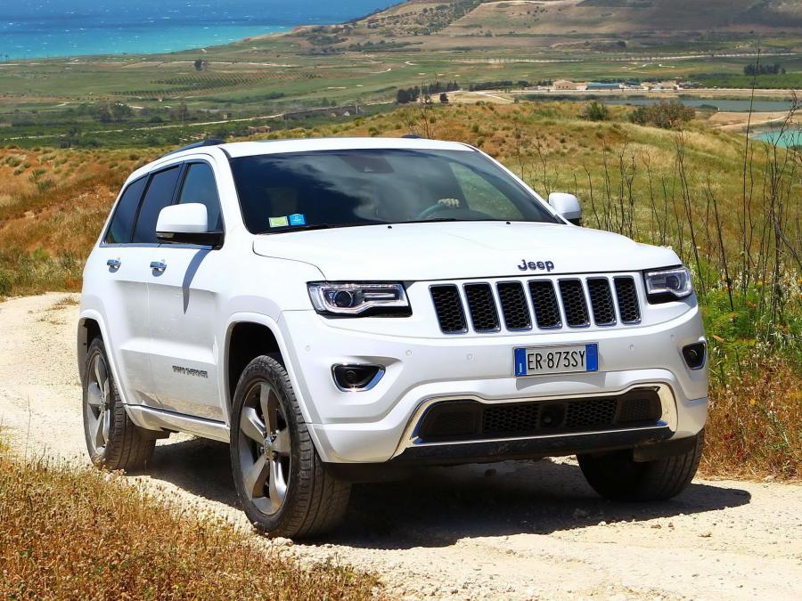  Jeep Grand Cherokee Overland 2013 года  (EU) (фото 7 из 16)